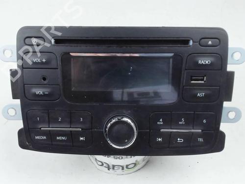 Used Radio Radio DACIA SANDERO II TCe 90 (B8M1, B8MA, B8AC) (90 hp) 39733481 39733481