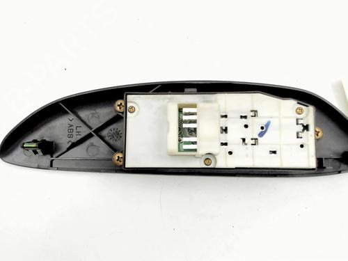 Left front window switch TOYOTA YARIS (_P1_) 1.3 (SCP12_, SCP13_, SCP12R, SCP13R) | BP29921517I27