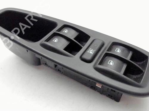 Left front window switch FIAT 500L (351_, 352_) 1.3 D Multijet (199LXY1A, 199LXY11) | BP39760363I27 - Image 5