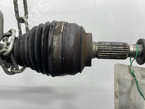 Used Left front driveshaft Left front driveshaft DACIA SANDERO II 1.2 (75 hp) 30602921 30602921