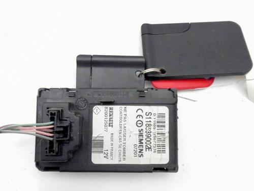 Used Card reader Card reader RENAULT GRAND SCÉNIC II (JM0/1_) 1.9 dCi (JM0G, JM12, JM1G, JM2C) (120 hp) 33993525 33993525