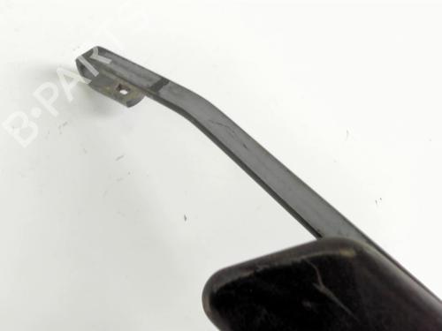 Used Front windshield wiper arm MAZDA 2 (DY) 1.4 CD (68 hp) 20465524