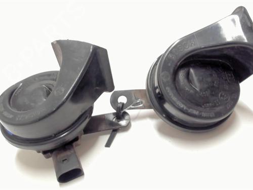 Used Horn Horn VW PASSAT B5.5 Variant (3B6) 1.9 TDI (101 hp) 20451841 20451841