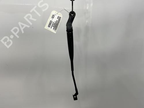 Used Front windshield wiper arm FIAT 500 (312_) 1.2 (312AXA1A) (69 hp) 24377840