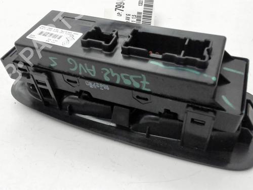 Left front window switch RENAULT KADJAR (HA_, HL_) 1.5 dCi 110 (HLA3) | BP39575957I27 - Image 6