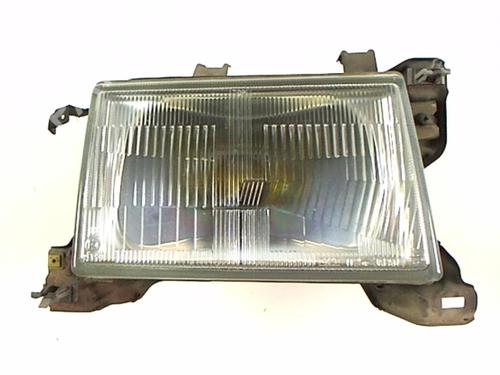 Right headlight NISSAN CHERRY III (N12) 1.5 | BP21233745C29 