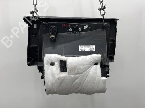 glove-box-nissan-micra-v-k14-10-685205fa2a-2016-21162876 main image