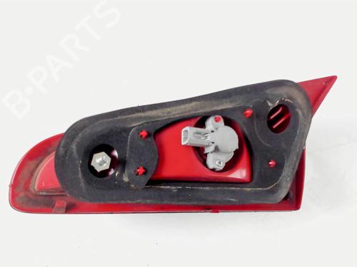 Used Left tailgate light Left tailgate light ALFA ROMEO 147 (937_) 1.9 JTDM 8V (937.AXD1A, 937.AXU1A, 937.BXU1A) (120 hp) 21237194 21237194