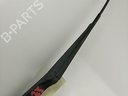 Front windshield wiper arm LAND ROVER FREELANDER I (L314) 2.0 Td4 4x4 | BP21236236C143 