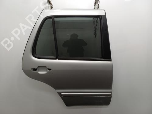 Dør høyre bak MERCEDES-BENZ M-CLASS (W163) ML 270 CDI (163.113) (163 hp) 22104178