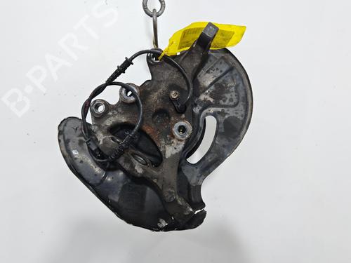 Used Left front steering knuckle Left front steering knuckle MERCEDES-BENZ CLK (C209) CLK 240 (209.361) (170 hp) 39733772 39733772