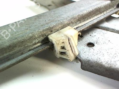Used Front right window mechanism Front right window mechanism PEUGEOT 307 (3A/C) 2.0 HDi 90 (90 hp) 20414031 20414031