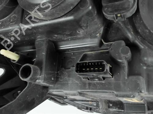 Left headlight RENAULT CLIO III (BR0/1, CR0/1) 1.2 16V Hi-Flex (BR1U, CR1U) | BP30161690C28 