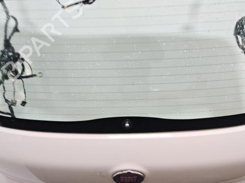 tailgate-fiat-500l-351_-352_-2012-39710405 main image