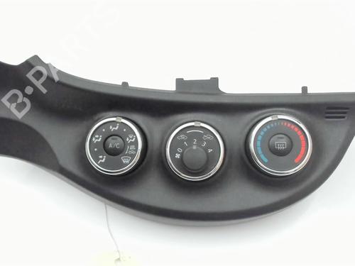 Climate control TOYOTA YARIS (_P13_) 1.0 (KSP130_, KSP130) | BP21237304I5 