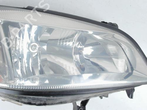 Used Right headlight Right headlight OPEL ZAFIRA A MPV (T98) 2.0 DTI 16V (F75) (101 hp) 20422404 20422404