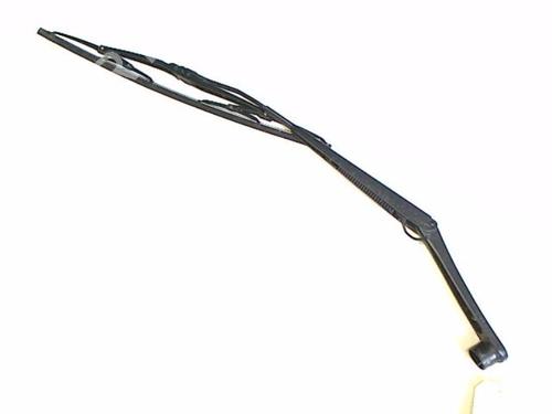 Used Front windshield wiper arm CHRYSLER PT CRUISER (PT_) 2.2 CRD (121 hp) 20452860