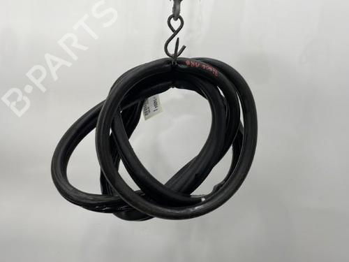 Used Rubber door seal PEUGEOT 306 Break (7E, N3, N5) 2.0 HDI 90 (90 hp) 20438997