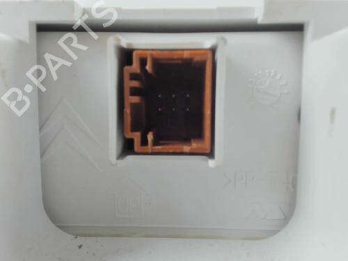 Used Instrument cluster Instrument cluster PEUGEOT 308 SW II (LC_, LJ_, LR_, LX_, L4_) 1.6 BlueHDi 120 (120 hp) 20405340 20405340