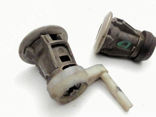 Ignition barrel PEUGEOT 206 Hatchback (2A/C) 1.4 HDi eco 70 | BP27182879M48 