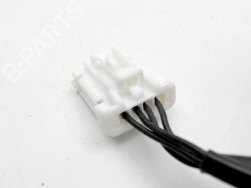 Used Seat buckle Seat buckle PEUGEOT 308 II (LB_, LP_, LW_, LH_, L3_) 1.5 BlueHDi 130 (131 hp) 32630879 32630879