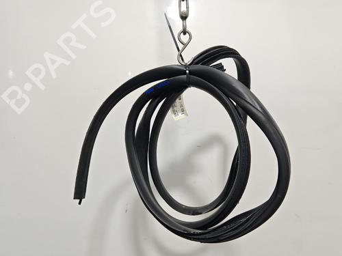 Used Rubber door seal Rubber door seal DACIA SANDERO II 1.5 dCi (90 hp) 40224750 40224750