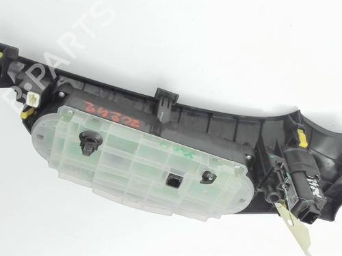 Used Climate control Climate control TOYOTA YARIS (_P13_) 1.4 D (NLP130_, NLP130) (90 hp) 20469348 20469348