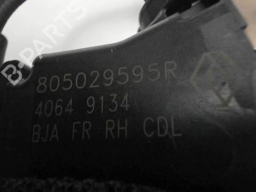 Front right lock RENAULT CLIO V (B7_) 1.5 Blue dCi 85 (B7AG) | BP31074496C97 - Image 3