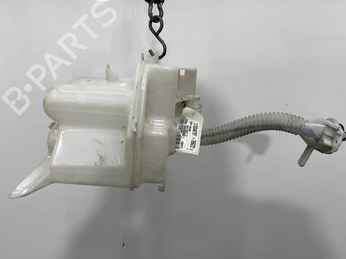 Used Windscreen washer tank TOYOTA RAV 4 III (_A3_) 2.2 D 4WD (ALA30_, ALA30R) (150 hp) 32094649