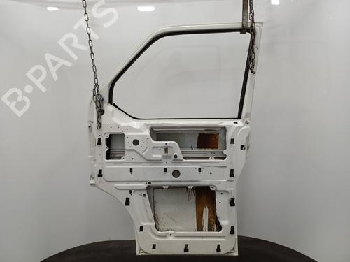 Right front door VW TRANSPORTER T4 Bus (70B, 70C, 7DB, 7DK, 70J, 70K, 7DC, 7DJ) 2.5 TDI | BP22103878C3 