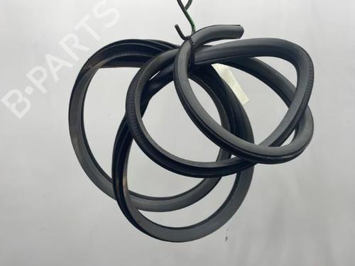 Rubber door seal DAEWOO LACETTI Hatchback (KLAN) 1.8 | BP21240140C142
