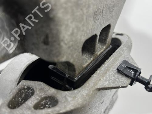 Used Gearbox mount Gearbox mount VW CRAFTER Van (SY_, SX_) 2.0 TDI FWD (SYB, SYC, SYD) (177 hp) 32273794 32273794