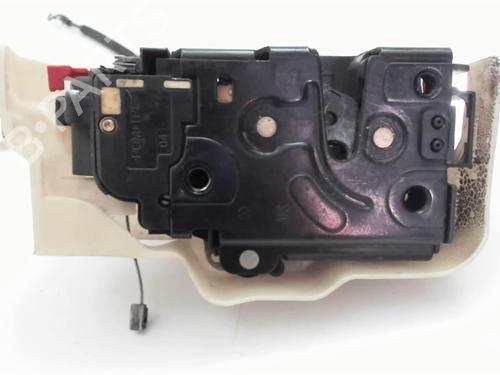 Front left lock VW TOURAN (1T1, 1T2) 2.0 TDI | BP20389002C98 