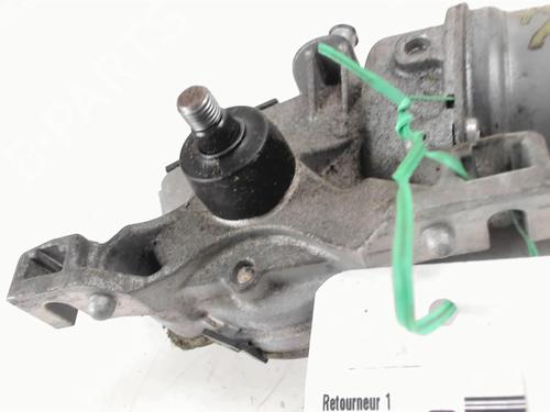 Used Front wiper motor TOYOTA YARIS (_P13_) 1.5 Hybrid (NHP130_, NHP130) (101 hp) 20386860
