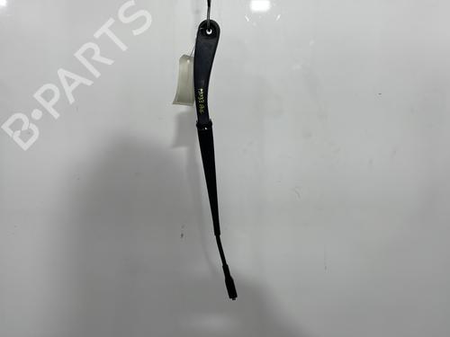 front-windshield-wiper-arm-mercedes-benz-cla-coupe-c117-2013-2014-2015-2016-2017-2018-2019-32695133 main image