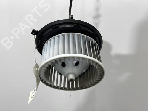 Used Heater blower motor RENAULT LAGUNA II (BG0/1_) 2.0 16V (BG00, BG0K, BG0P, BG0W) (135 hp) 31817696