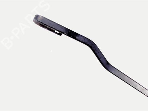 Front windshield wiper arm FORD MONDEO II (BAP) 1.8 TD | BP20398798C143