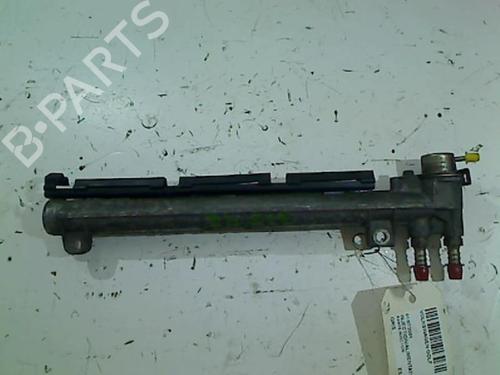 Used Injection rail VW GOLF IV (1J1) 1.6 16V (105 hp) 25264605
