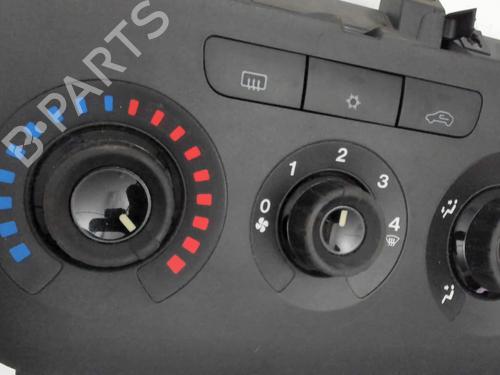 climate-control-fiat-punto-199_-2012-36525998 main image