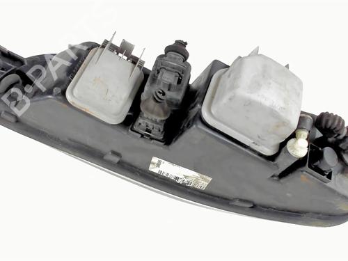Used Right headlight Right headlight FIAT BRAVA (182_) 1.4 12 V (182.BA) (80 hp) 20408453 20408453