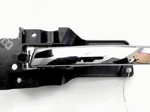 Used Front left interior door handle Front left interior door handle LANCIA VOYAGER MPV (404_) 2.8 CRD (RT, 53) (177 hp) 31871609 31871609