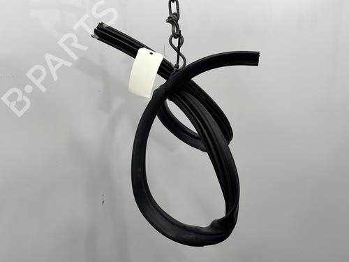 rubber-door-seal-mercedes-benz-slc-r172-2016-25341647 main image