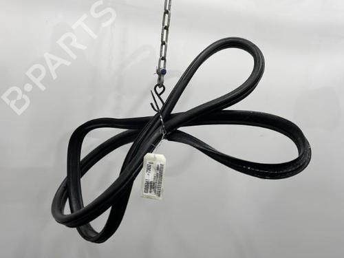 Used Rubber door seal PEUGEOT 307 Break (3E) 2.0 HDI 110 (107 hp) 20445217