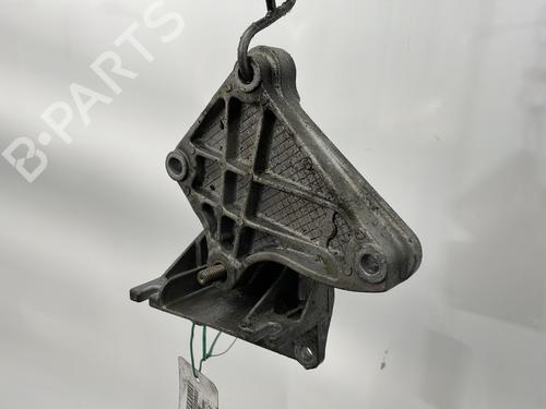 Used Gearbox mount Gearbox mount RENAULT MEGANE I (BA0/1_) 1.6 16V (BA04, BA0B, BA11, BA1J, BA16, BA19, BA1K, BA1V,... (107 hp) 29419764 29419764