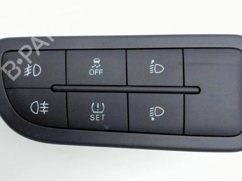 Used Headlight switch FIAT TIPO Hatchback (356_, 357_) 1.4 (356HXA1B, 357) (95 hp) 32786856