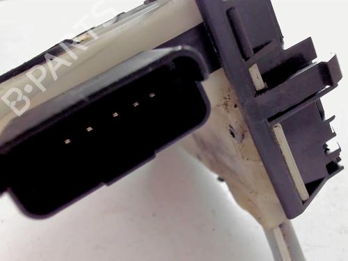 Front right lock PEUGEOT 2008 I (CU_) 1.2 PureTech 82 | BP20424477C97