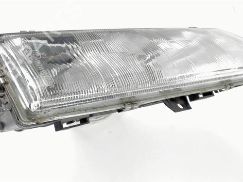 Right headlight CITROËN XANTIA (X1_, X2_) 1.9 Turbo D | BP21228778C29 