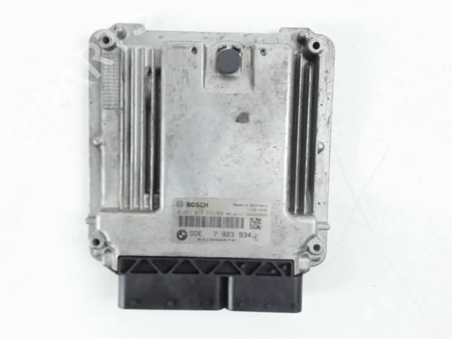 Used Engine control unit (ECU) MINI MINI CLUBMAN (R55) Cooper D (109 hp) 32138718