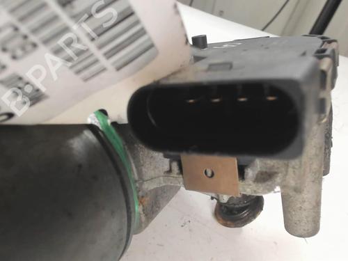 Used Front wiper motor VW GOLF PLUS V (5M1, 521) 1.9 TDI (90 hp) 20441824