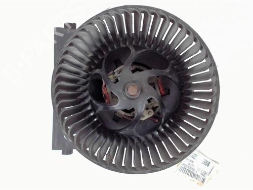 Moteur de chauffage AUDI TT Roadster (8N9) 1.8 T (180 hp) 22913595